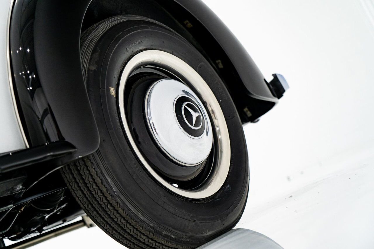 Mercedes-Benz 170S Cabriolet B Wonderfully Presented Old Restoration 1950 Gris Montréal - photo #74
