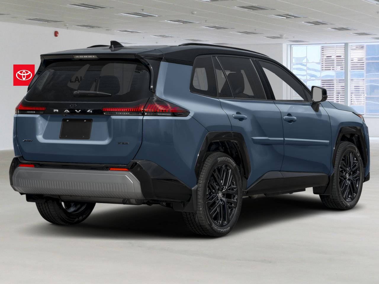 Toyota RAV4 hybride rechargeable 2026 Nuage orageux avec toit noir Mont-Laurier - photo #2
