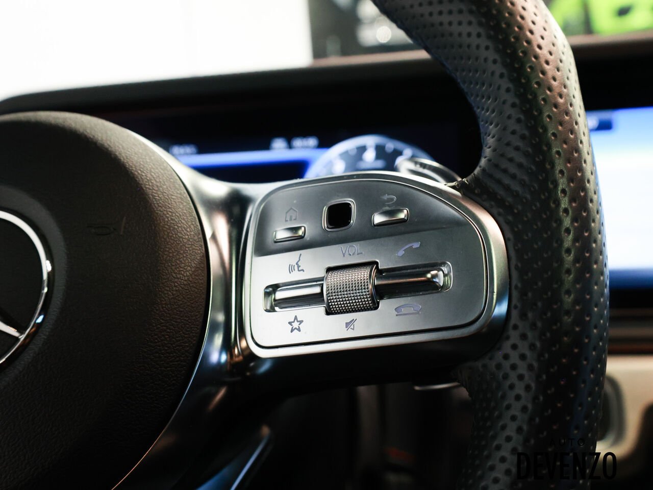 2022 Mercedes-Benz Classe-G Black Saint-Eustache - photo #16
