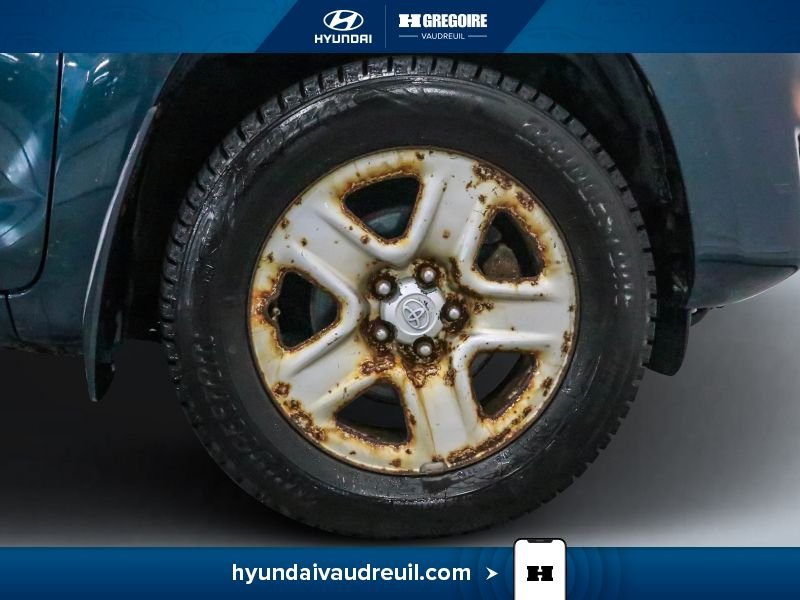 Toyota Rav 4 2011 Beige Blainville - photo #27