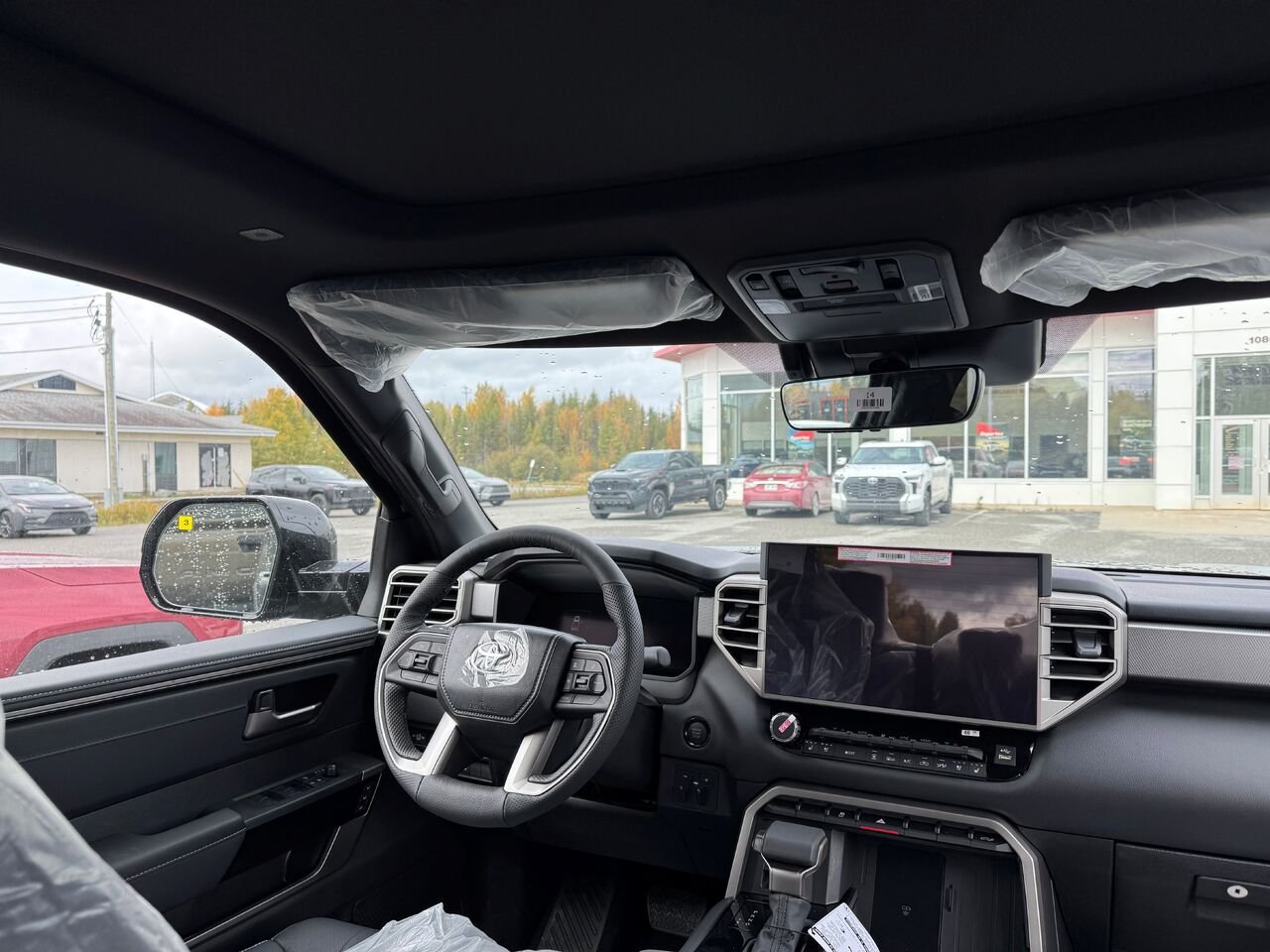 Toyota Tundra Limited CrewMax 4x4 2026 Gris magnétique métallisé Val-d'Or - photo #2
