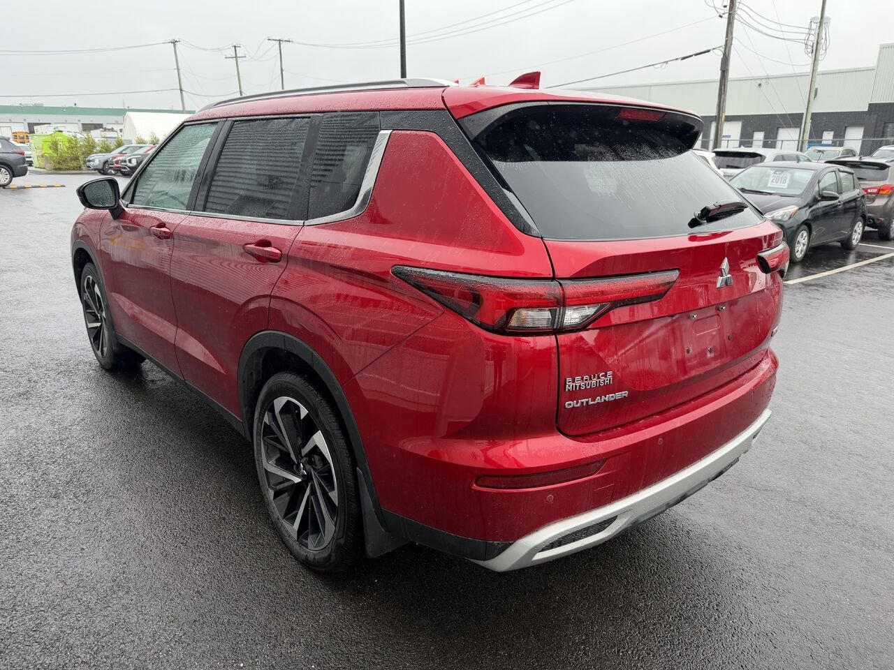Mitsubishi Outlander 2022 Rouge Saint-Eustache - photo #2