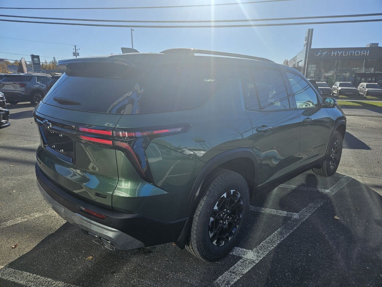 2027 Chevrolet Traverse Z71 4 portes TI Trillium Green Metallic Thetford Mines - photo #4