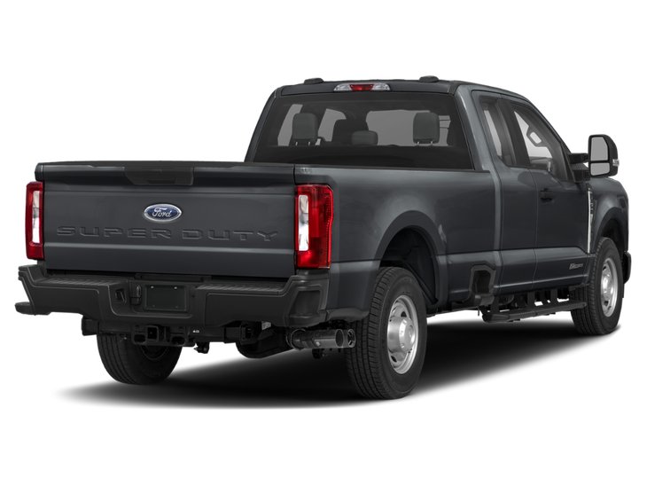 2026 Ford Super Duty F-350 à roues arrière simples XLT