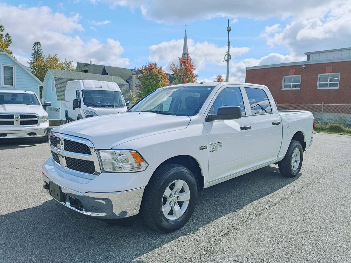 2023 RAM 1500 Classic White Nantes - photo #1
