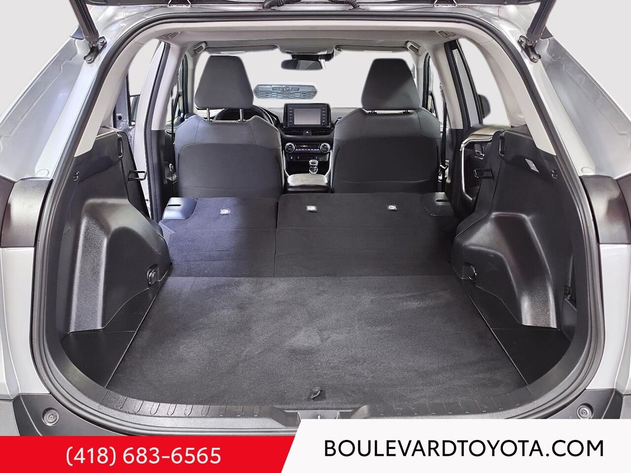 Toyota RAV4 100551A-36 | XLE 2019 Argent Québec - photo #20