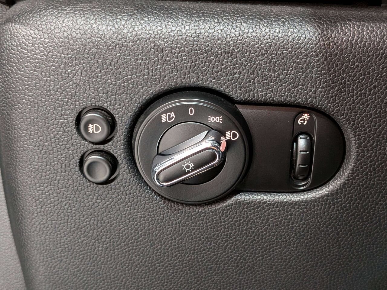 MINI 3 Door Cooper FWD 2019 Gris Val-David - photo #29