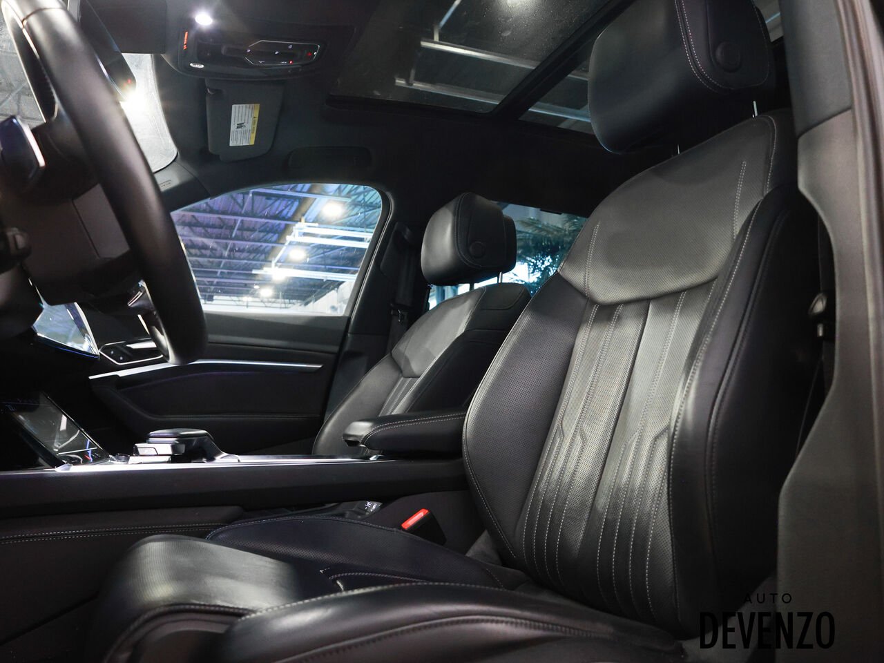 2019 Audi e-tron Black Saint-Eustache - photo #13
