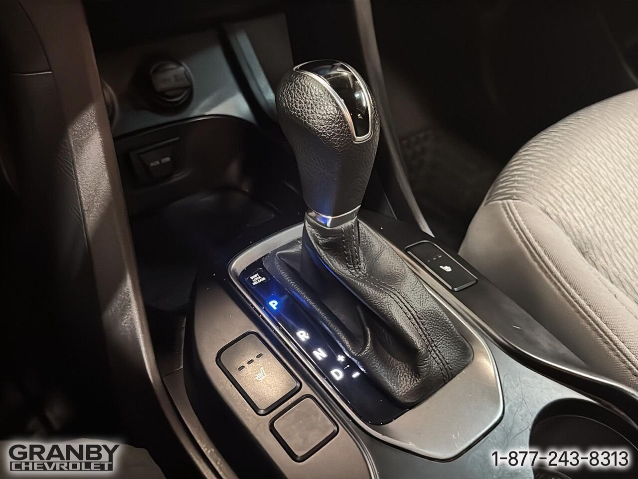 Hyundai Santa Fe Sport | 27-0033A 2015 Blanc Granby - photo #18