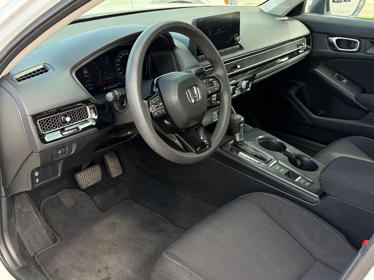 Honda Civic LX 2022 Blanc Gatineau - photo #10