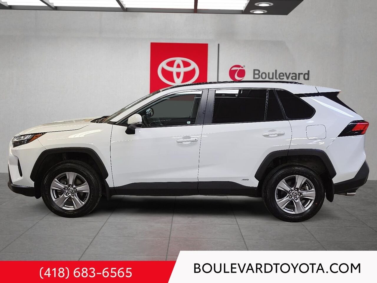 Toyota RAV4 Hybride 100281A-85 | XLE, AWD 2024 Blanc Québec - photo #5
