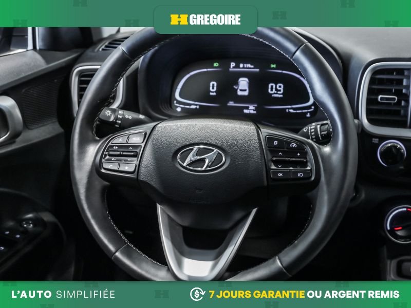 2023 Hyundai Venue Grey Blainville - photo #17