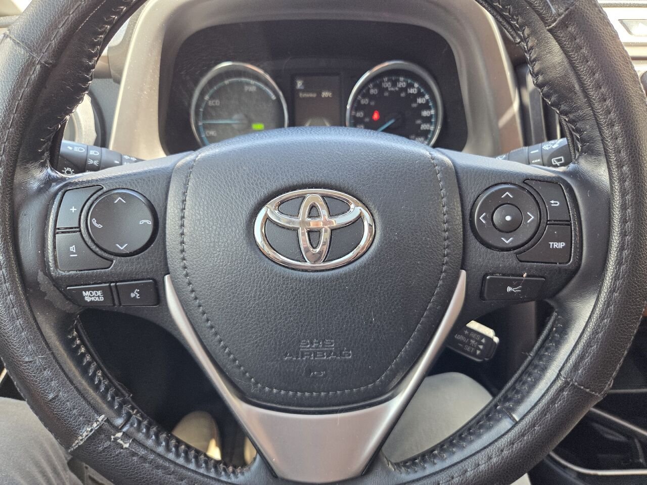 Toyota RAV4 Hybride 2017 Blanc Mont-Laurier - photo #24