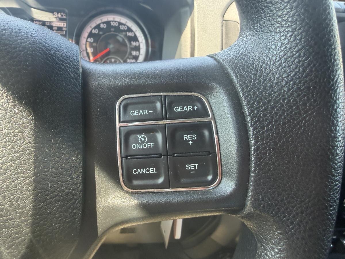RAM 1500 Classic 2019 Gris  - photo #9