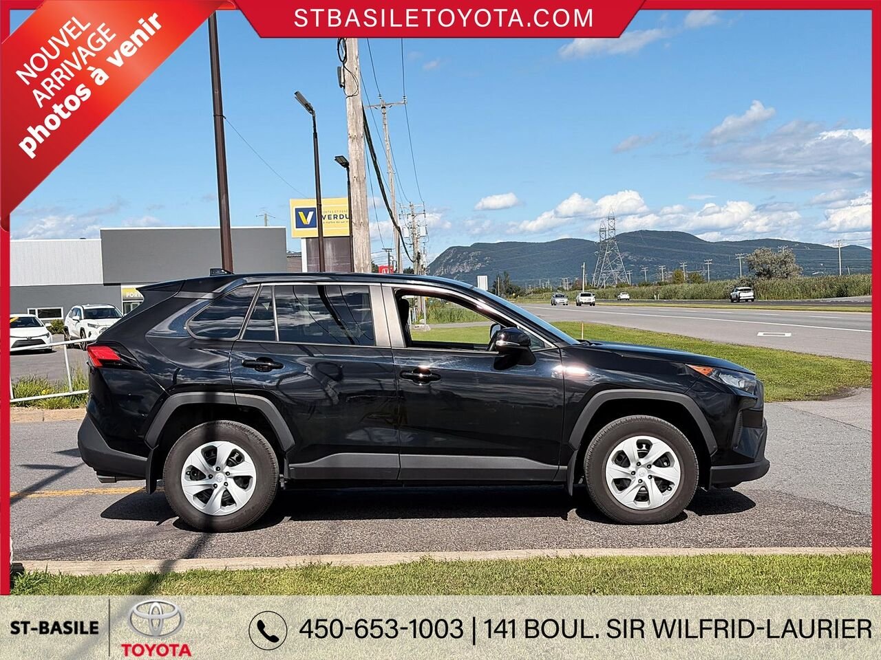 TOYOTA RAV4 2024 Noir minuit métallisé Saint-Basile-le-Grand - photo #3