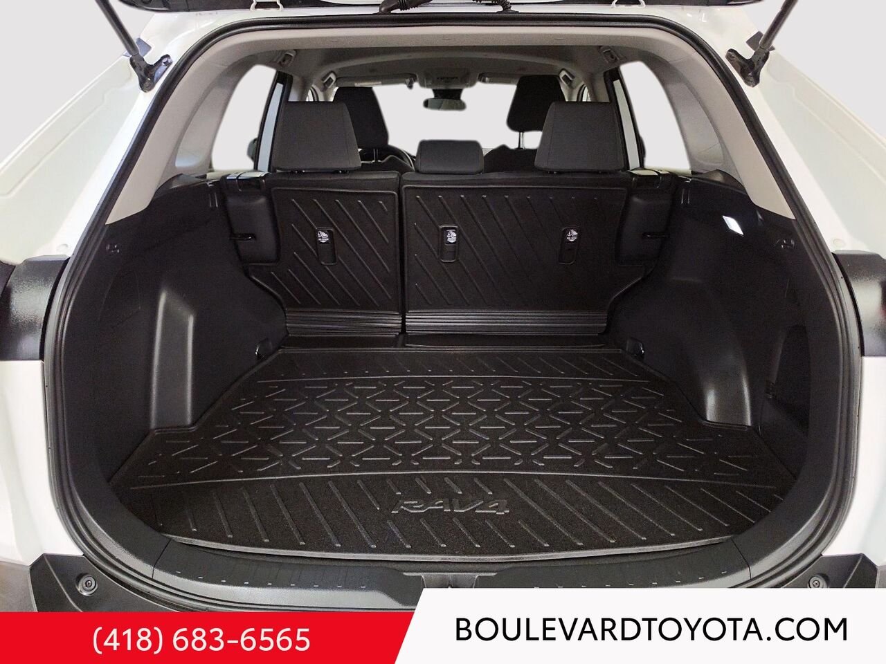 Toyota RAV4 100234A | LE, AWD 2023 Blanc Québec - photo #17