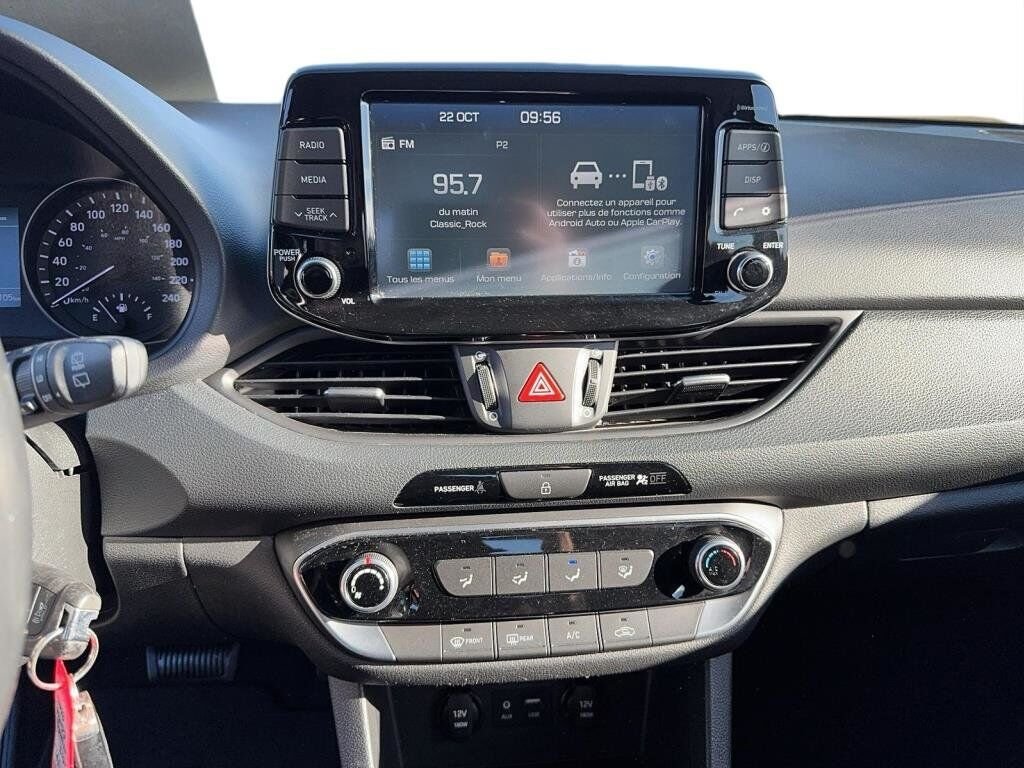 Hyundai Elantra GT GL 2018 Blanc Baie-Comeau - photo #13