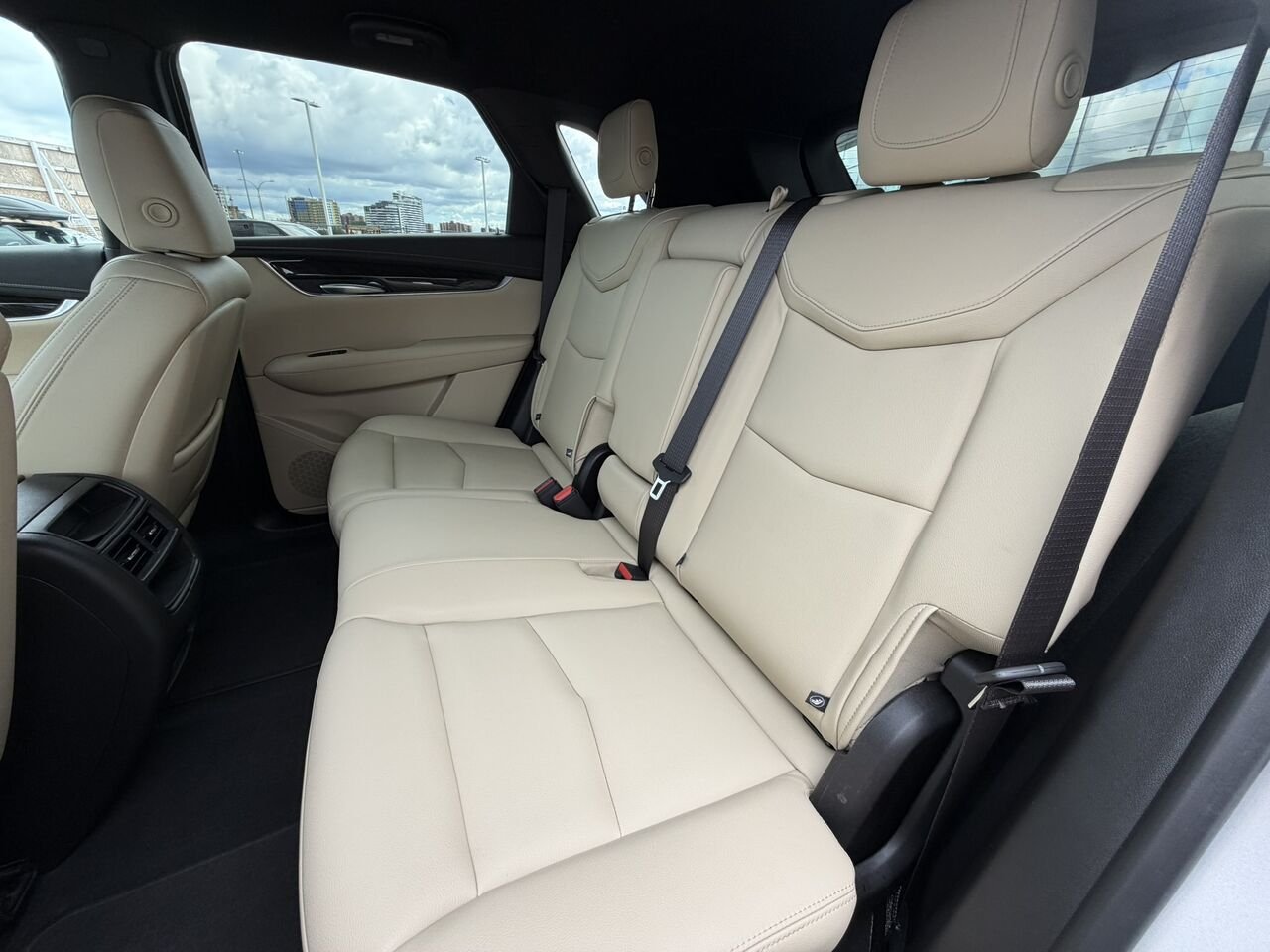 2019 Cadillac XT5 LUXURY AWD V6 3.6L Silver Laval - photo #17