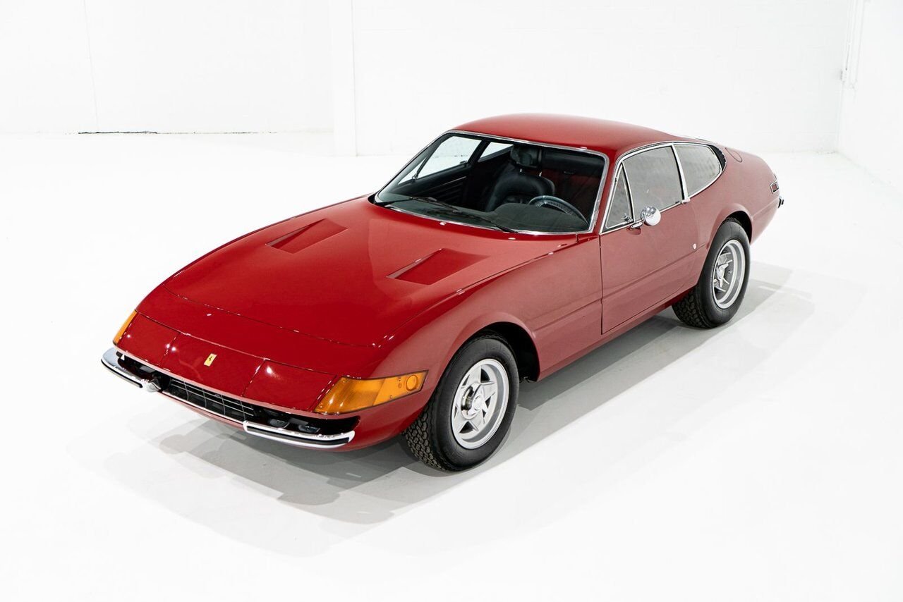 Ferrari 365 GTB4 Daytona 18,301 miles With Orig Books/Tools/ Carbs / Filter Box 1973 Rouge Montréal - photo #6