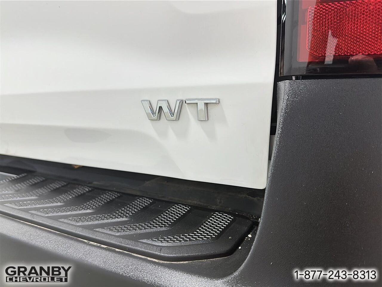 2024 Chevrolet Silverado EV WT cabine multiplace e4RM avec 4WT | G3905 White Granby - photo #13