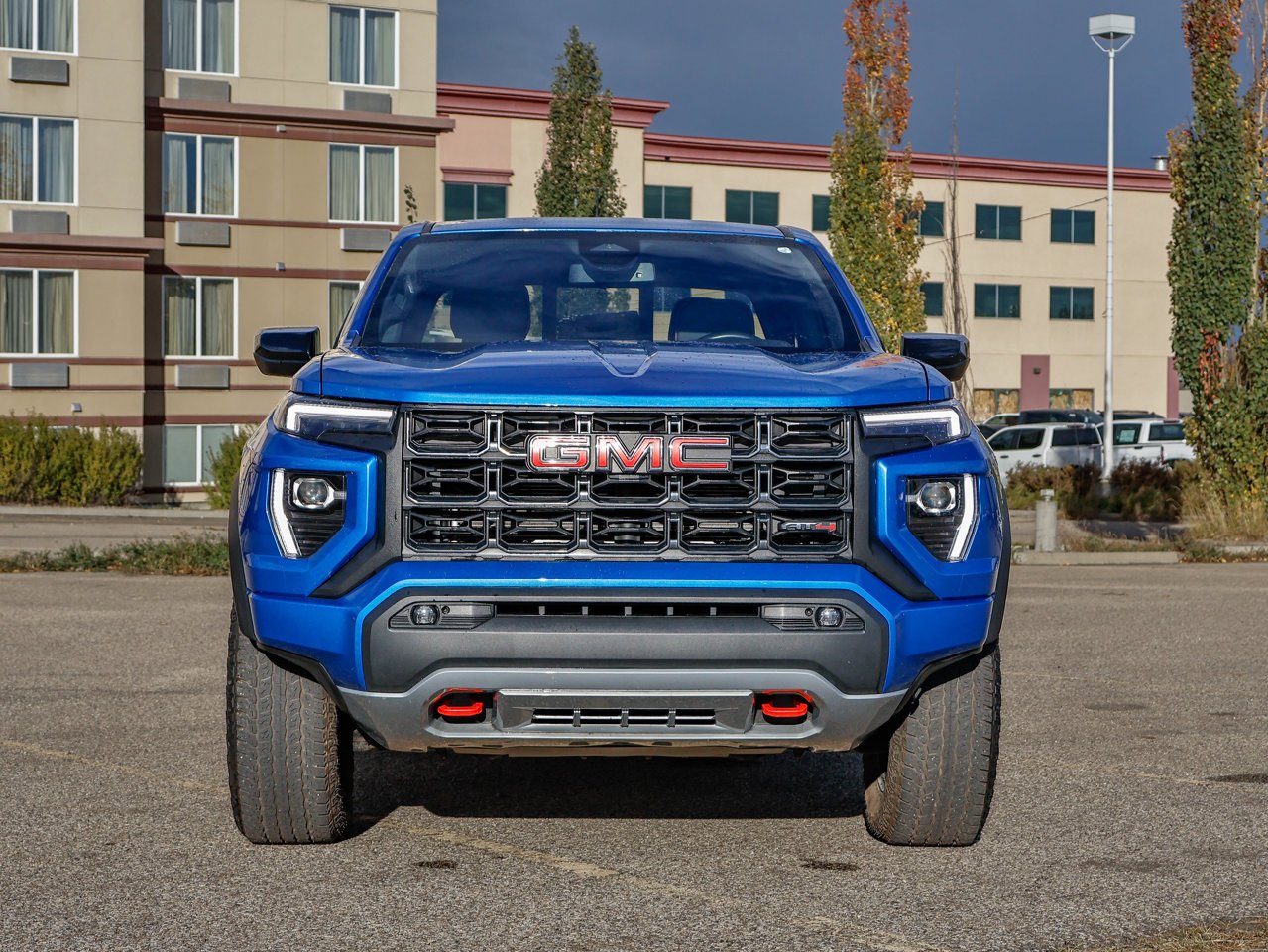 2024 GMC Canyon 4WD Crew Cab AT4 Blue Sherwood Park - photo #2