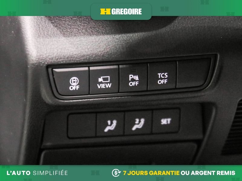 2022 Mazda MX-30 Grey Laval - photo #16