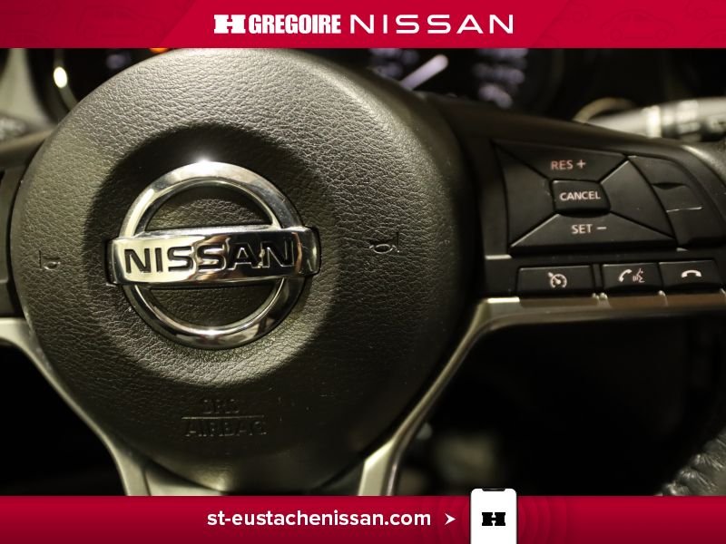 2017 Nissan Rogue Red Laval - photo #22