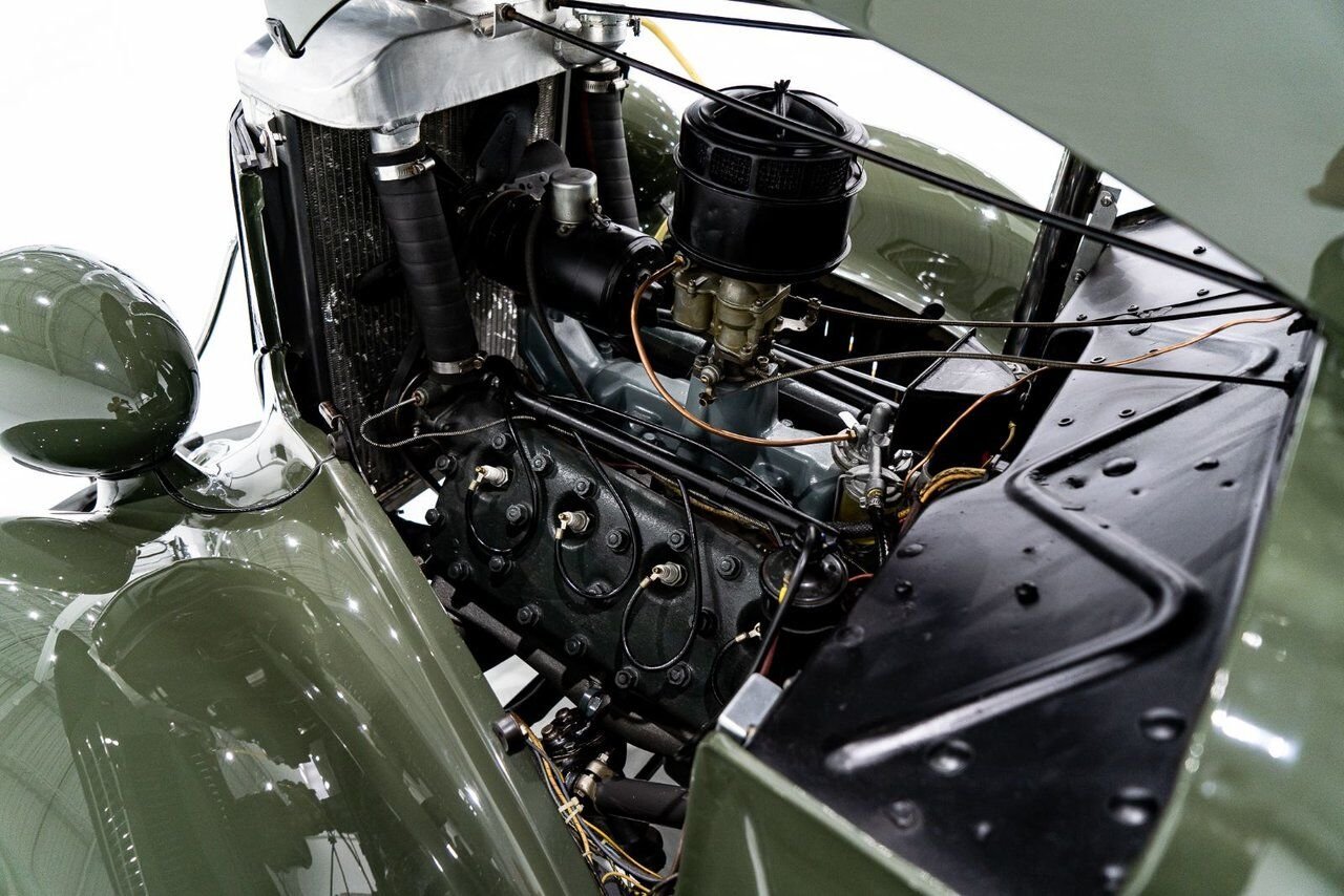 Ford Model 48 Phaeton PRIX EN USD | Beautifully presented in original condition 1936 Vert Montréal - photo #17