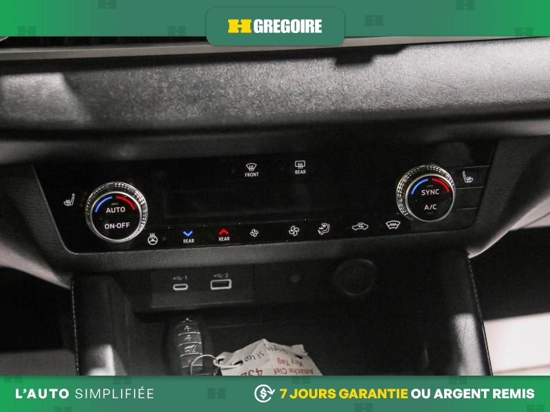 2024 Mitsubishi Outlander Blue Laval - photo #22