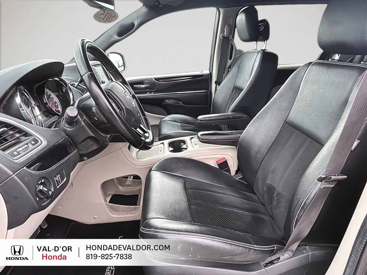 2015 Dodge Grand Caravan SXT Premium Plus fourgonnette de tourisme 4 portes Billet Metallic Val-d'Or - photo #6