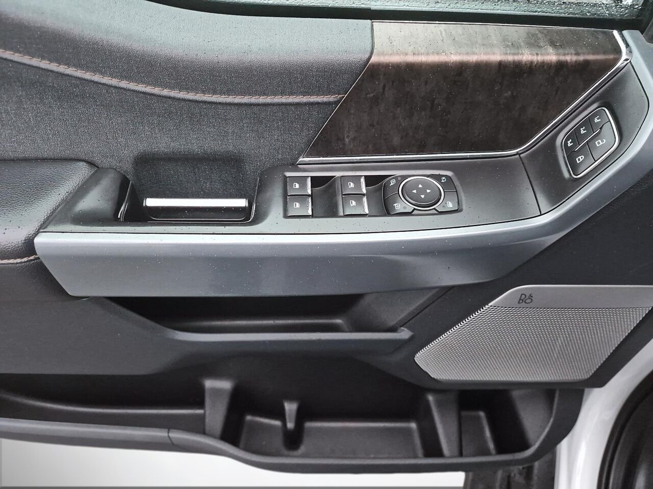2022 Ford F-150 Lightning White Saint-Jérôme - photo #10