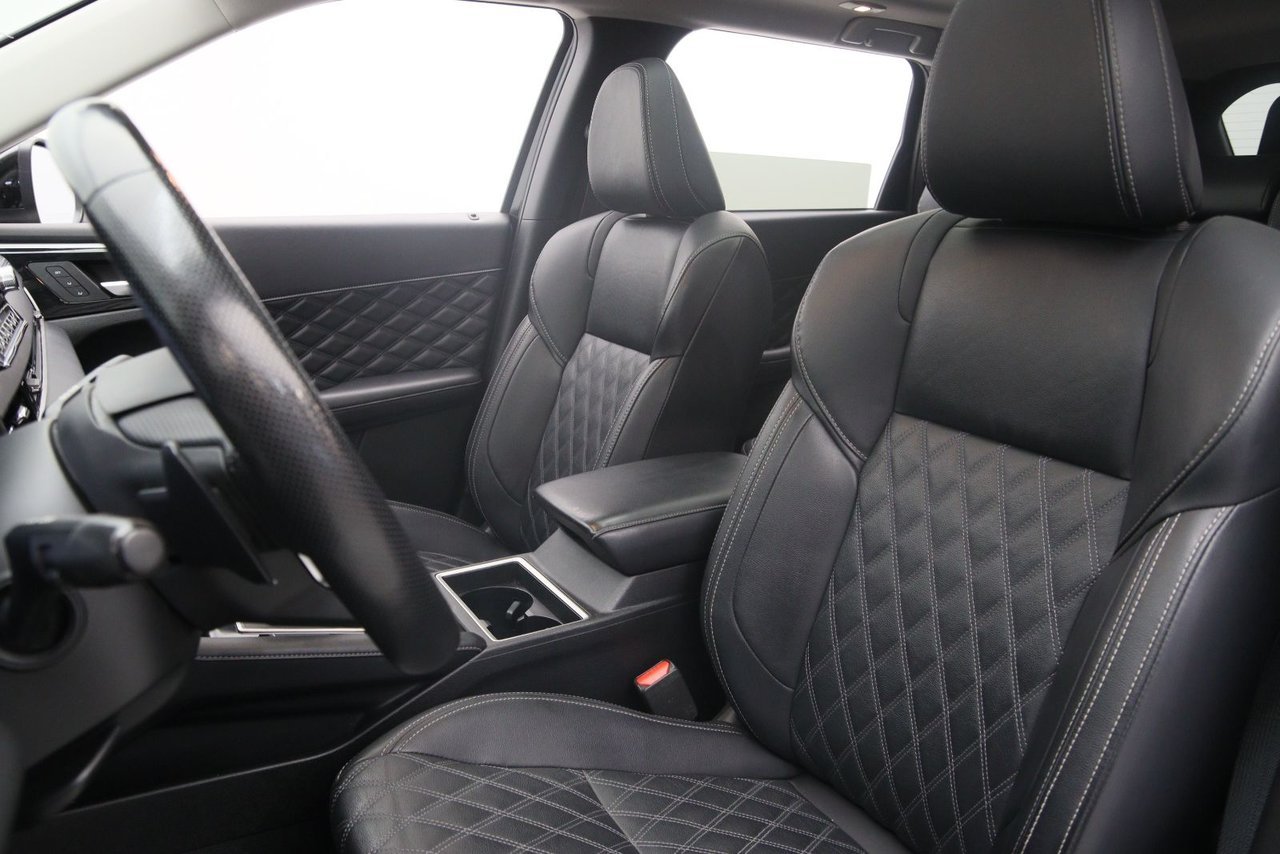 Mitsubishi Outlander PHEV 2024 Noir Baie-Comeau - photo #5