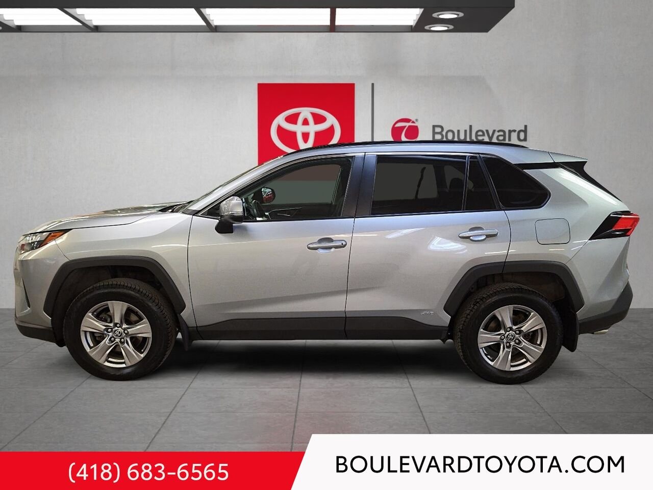 2023 Toyota RAV4 99569A-24 | XLE HYBRIDE, AWD Silver Sky Metallic Québec - photo #5
