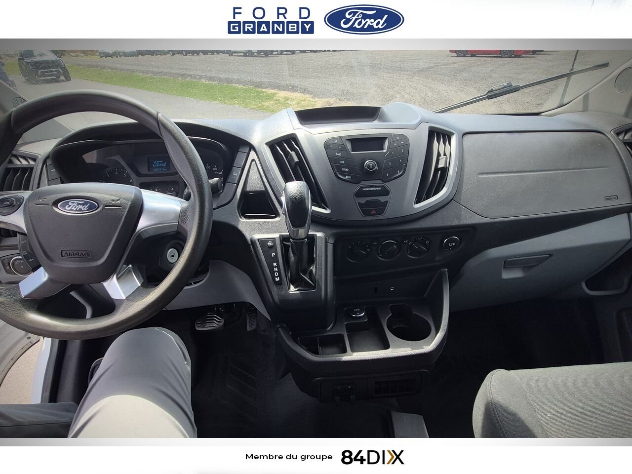 2015 Ford Transit fourgon utilitaire White Granby - photo #22