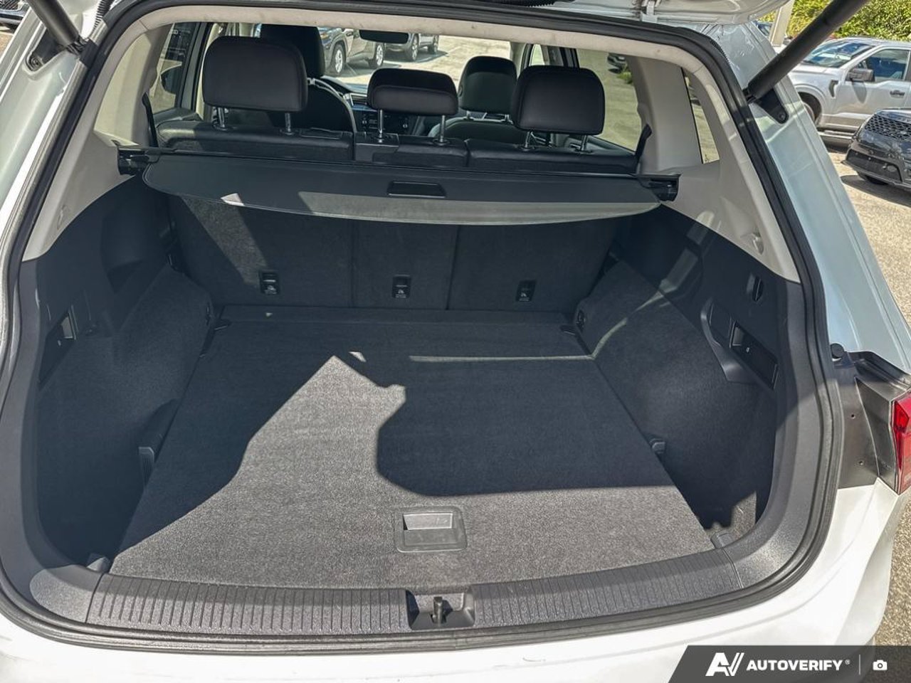 2019 Volkswagen Tiguan 3VV4B7AX0KM131950 Mirabel - photo #14