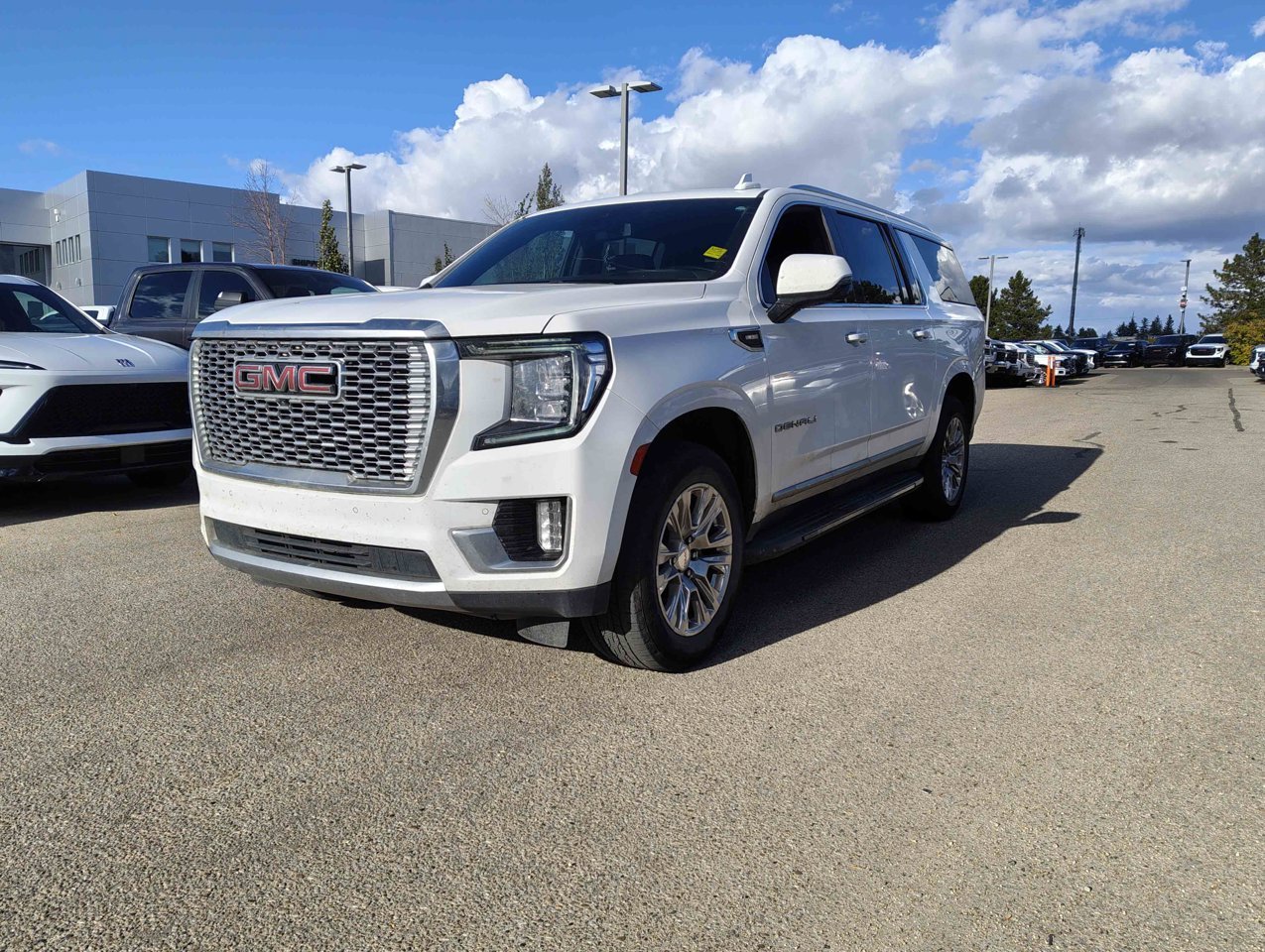 2024 GMC Yukon XL 4WD 4dr Denali White Sherwood Park - photo #3
