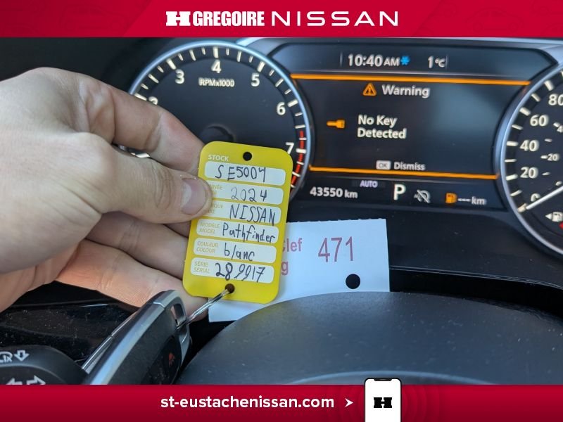 2024 Nissan Pathfinder White Saint-Eustache - photo #16