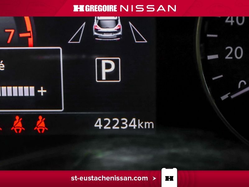 2023 Nissan Kicks White Laval - photo #15