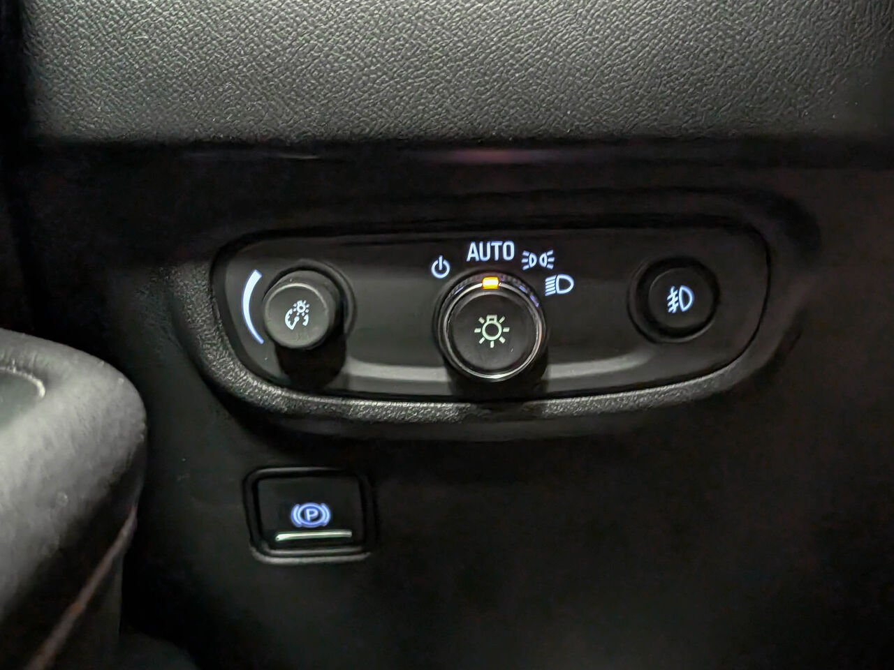 2022 GMC Terrain AT4 AWD Toit Panoramique Black Sherbrooke - photo #15