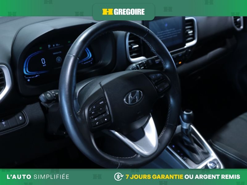 2023 Hyundai Venue Blue Laval - photo #11