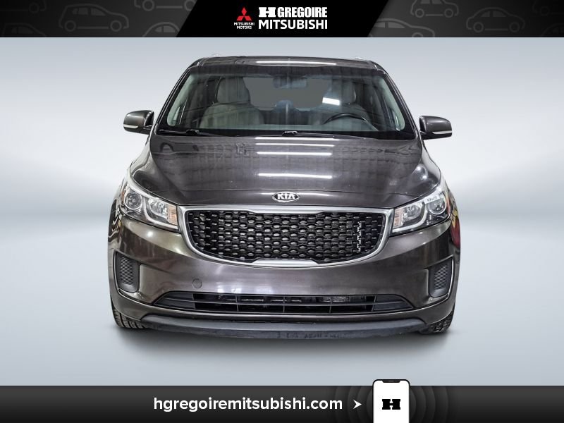 2017 Kia Sedona Grey Blainville - photo #1