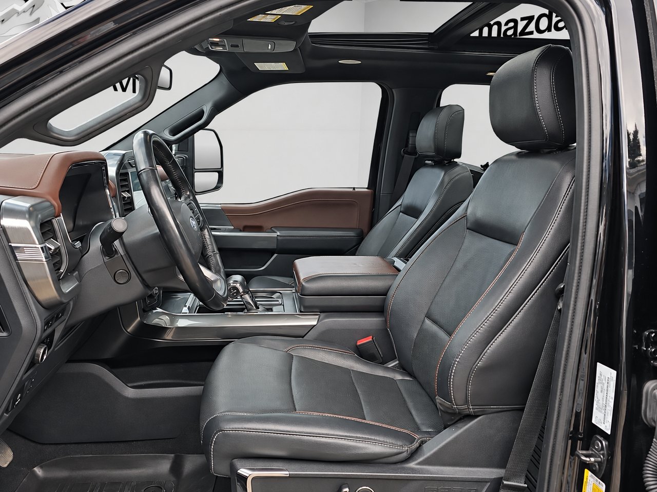 2023 Ford F-150 LARIAT, SuperCrew Black Val-David - photo #15