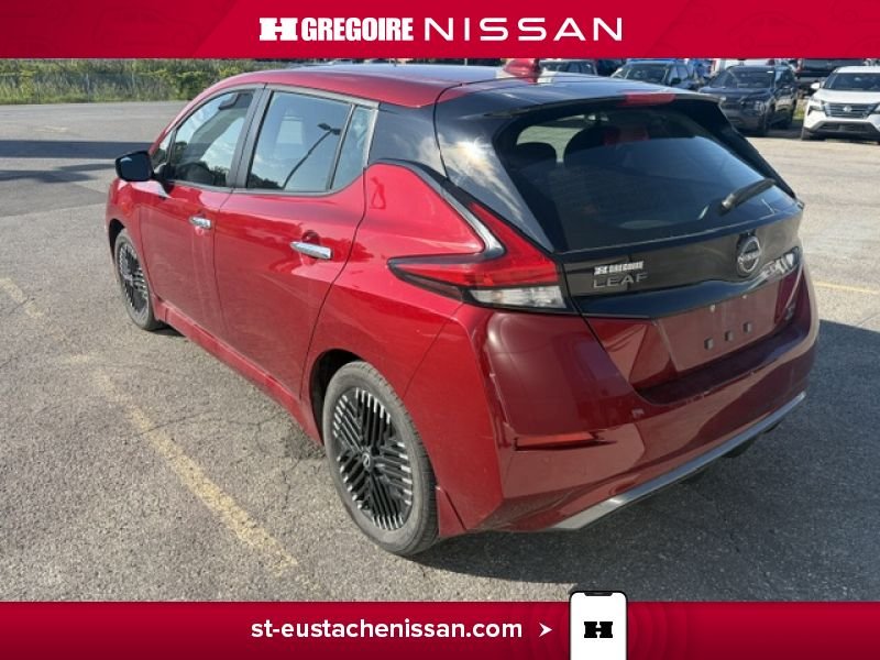 Nissan Leaf 2023 Rouge Laval - photo #8