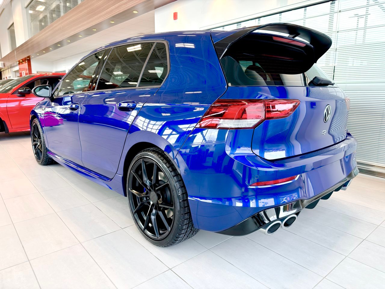 2024 Volkswagen Golf R Blue Notre-Dame-des-Prairies - photo #7