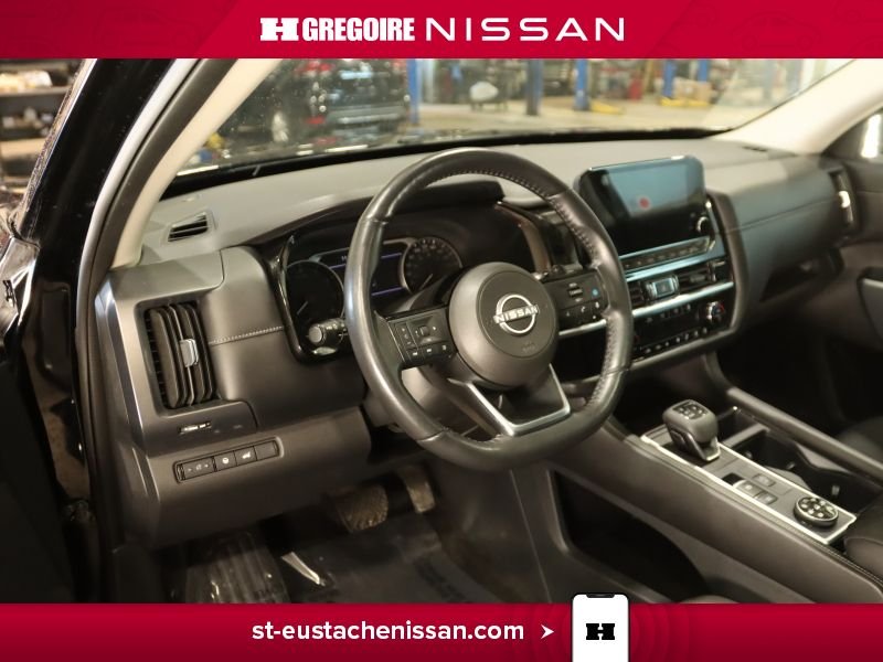2024 Nissan Pathfinder Black Laval - photo #38