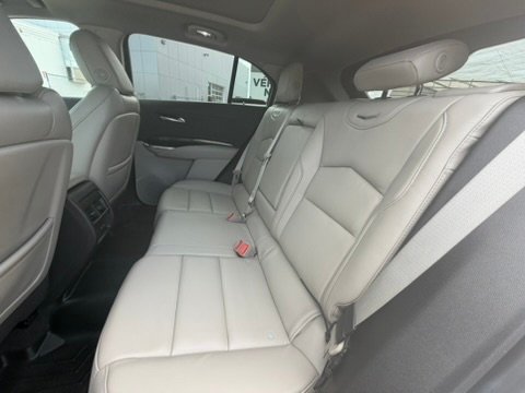 Cadillac XT4 PREMIUM LUXURY AWD 2020 Blanc Laval - photo #24