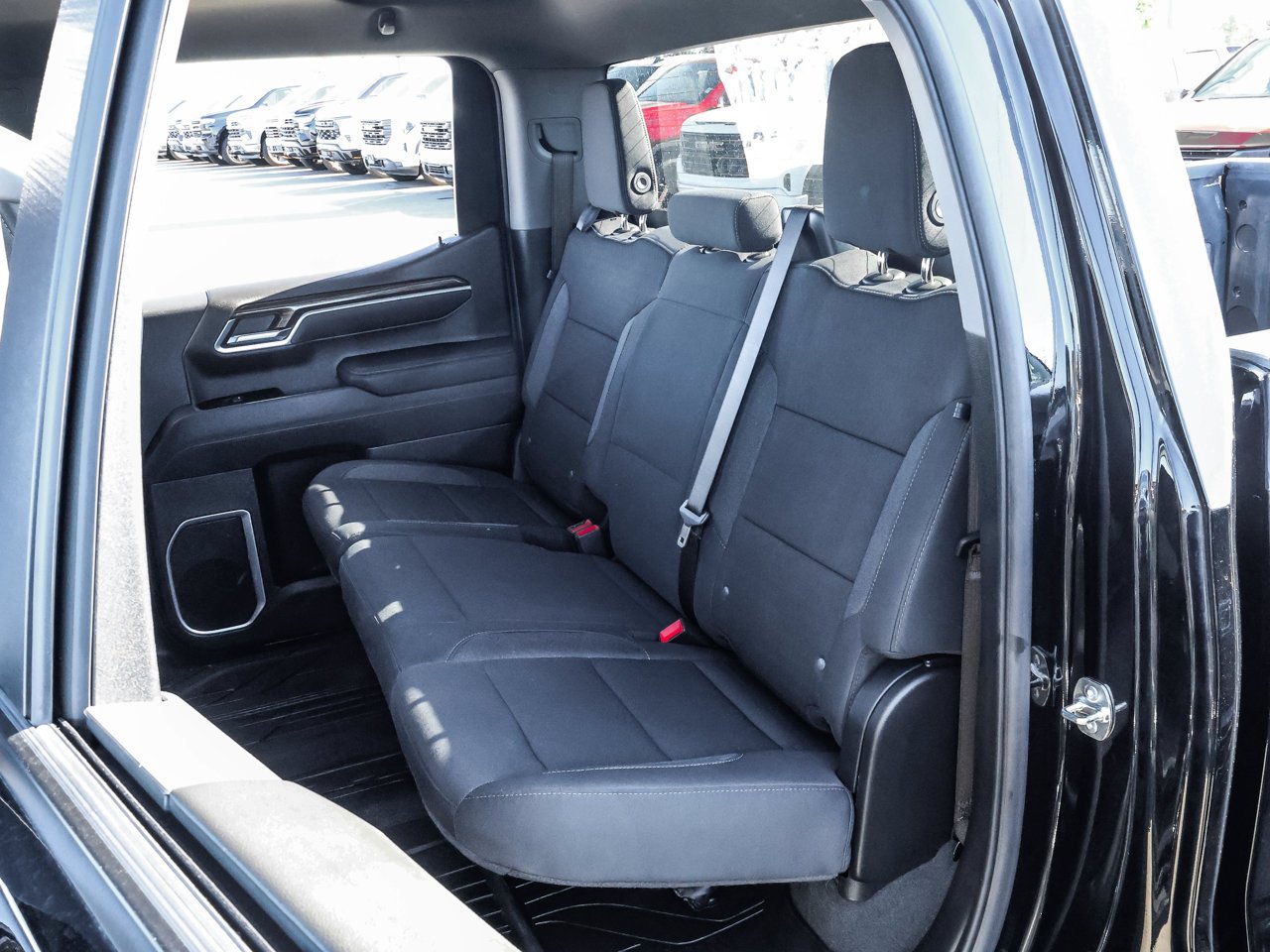 2025 Chevrolet Silverado 1500 4WD Crew Cab 147 RST Black Sherwood Park - photo #14