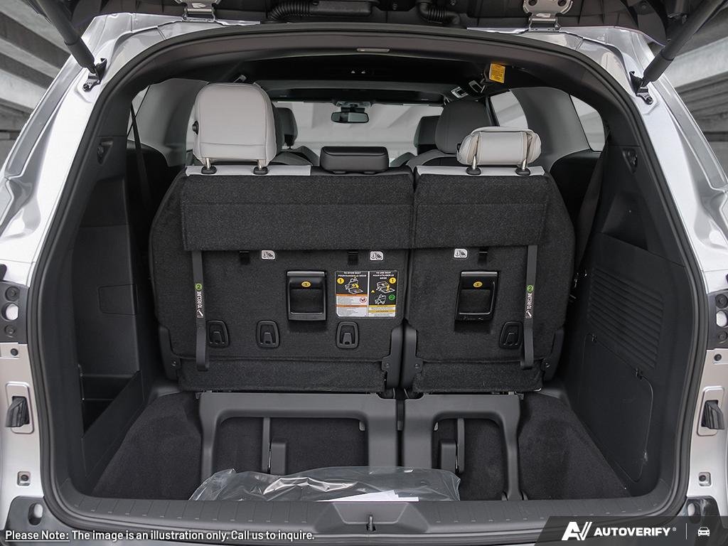 2026 Toyota Sienna 2602547 | XSE | GRKE3C White Edmonton - photo #6