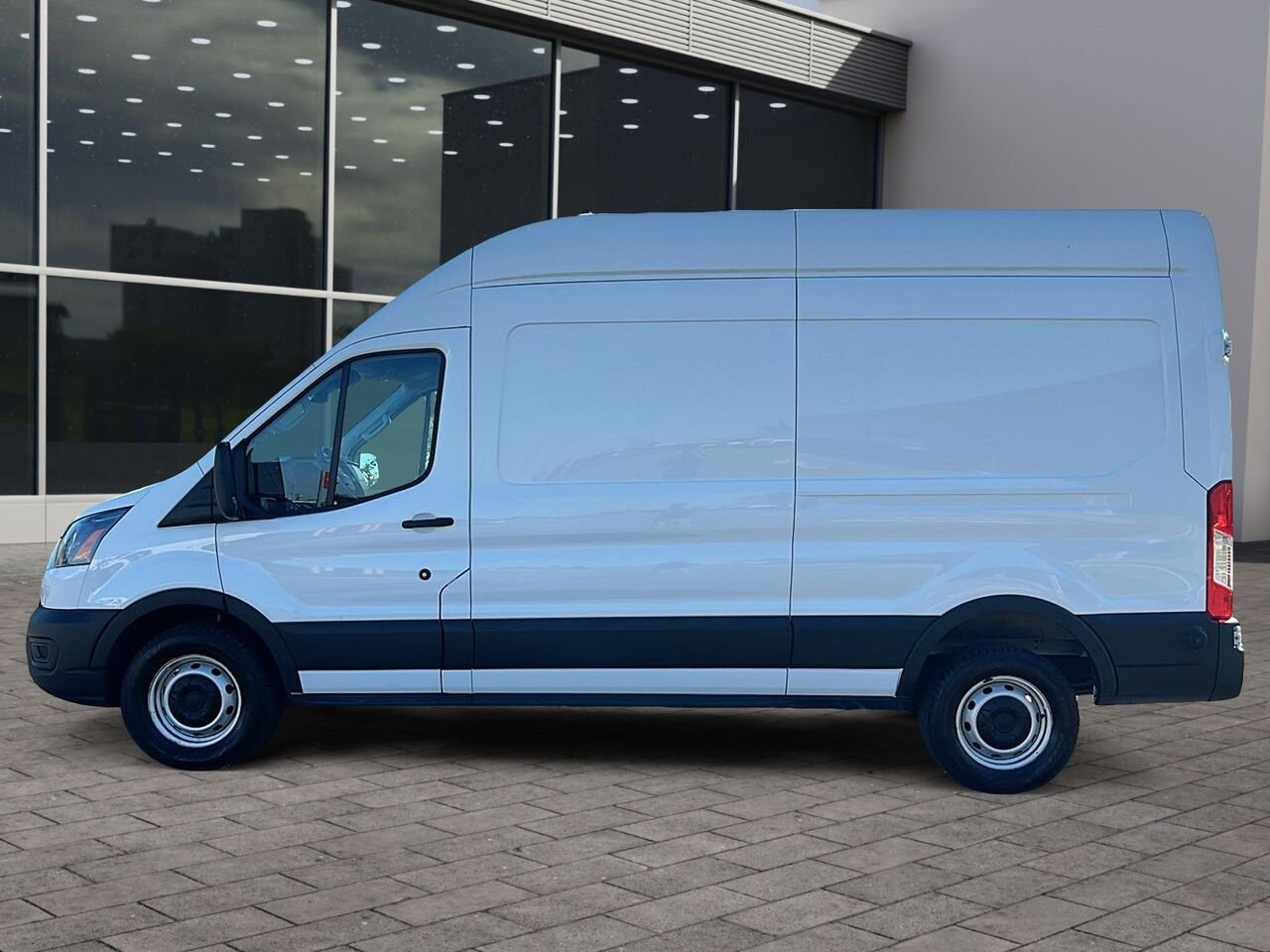 2024 Ford Transit 250 TOIT HAUT White Québec - photo #4