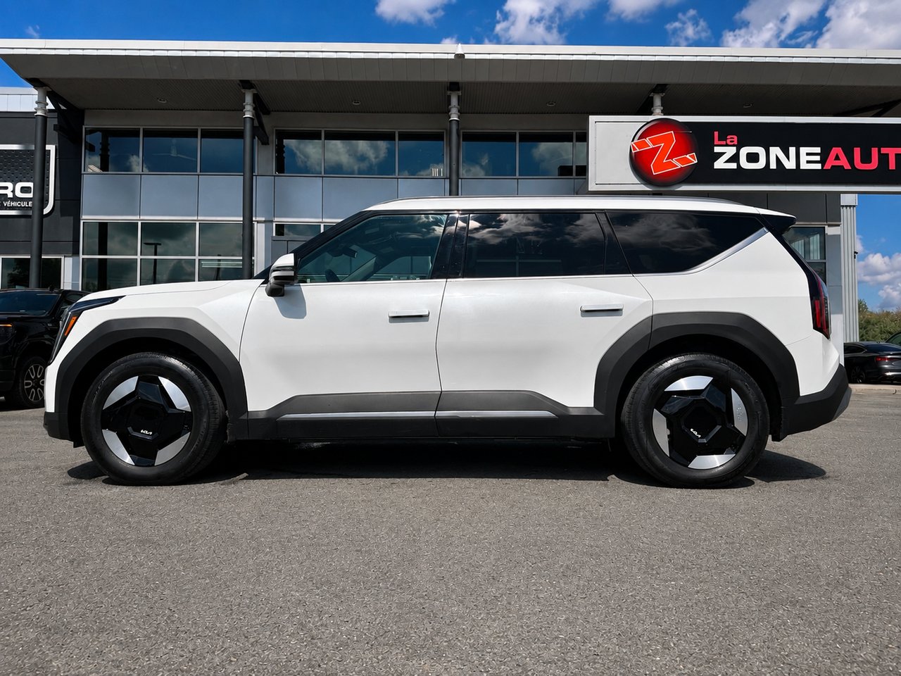 Kia EV9 2024 Blanc Granby - photo #2